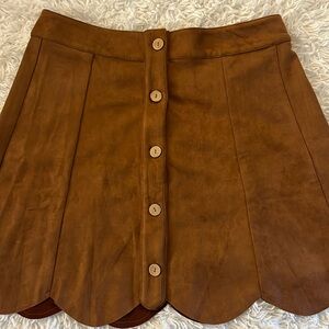 Scalloped, suede skirt!